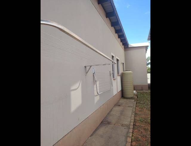 3 BEDROOM HOUSE FOR SALE IN GEELHOUTPARK